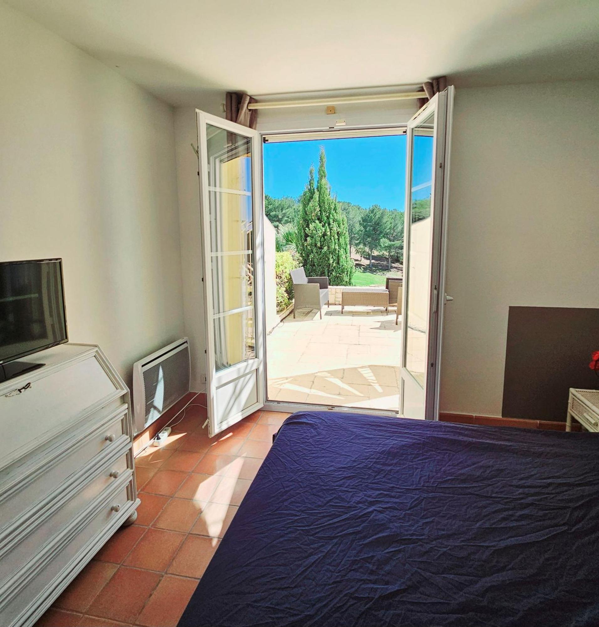 Villa Dans Cadre D'Exception - Golf, Piscine Et Tennis Prive Saint-Cyr-sur-Mer Kültér fotó